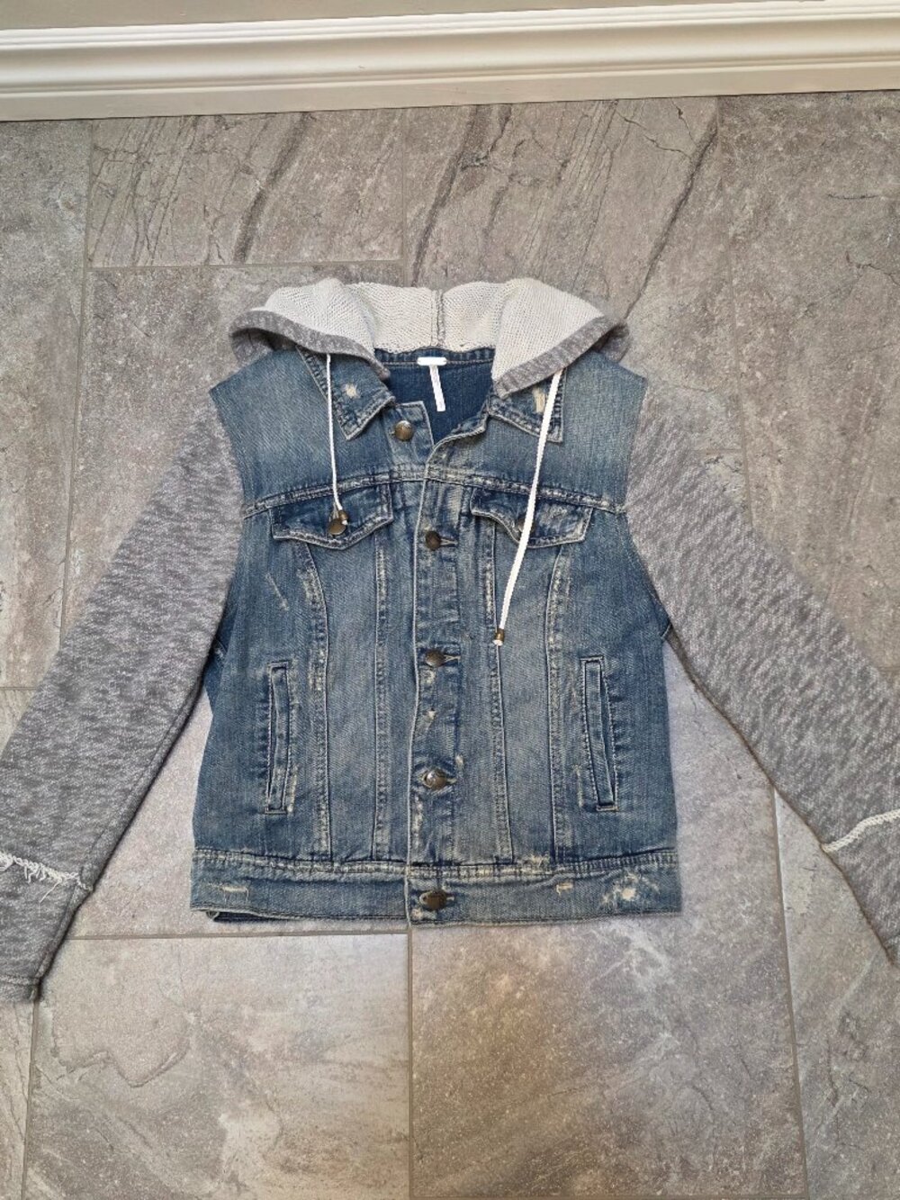Free People Womens sml Distressed Denim Hoodie Jacket Grey Knit Sleeves Trendy